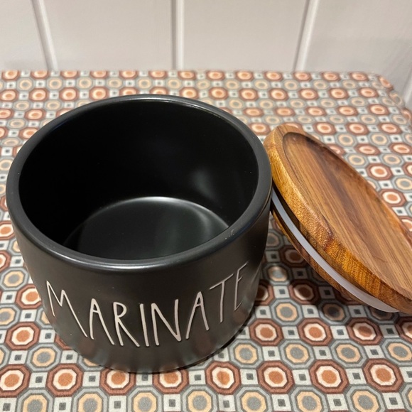 Rae Dunn Stacking Spice Jars - Picture 5 of 8